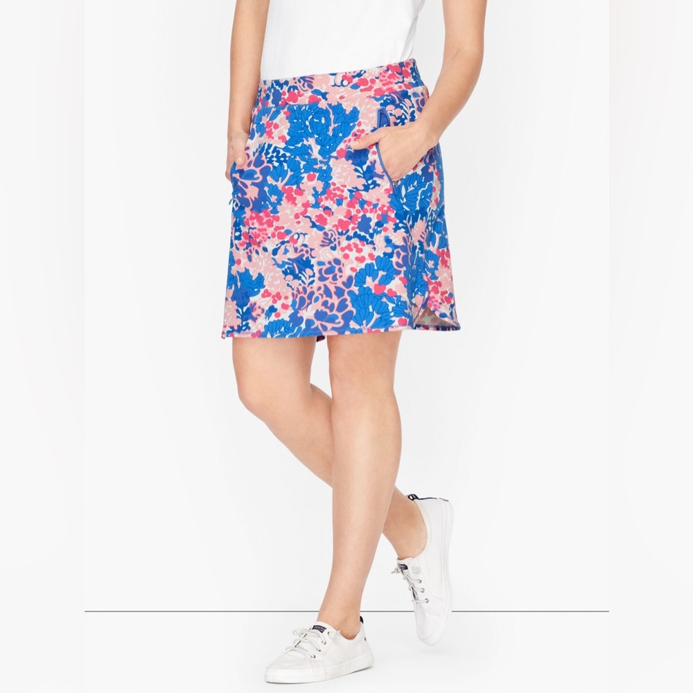 Talbots T by Talbots Everyday Yoga Skort Spring Garden Print Size SP Preppy